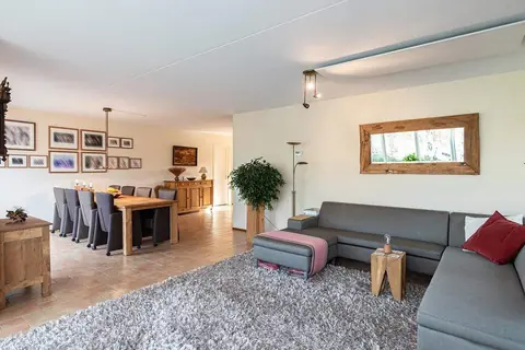 Freistehende Villa Neerpolderseweg, Giessenburg - Zu mieten