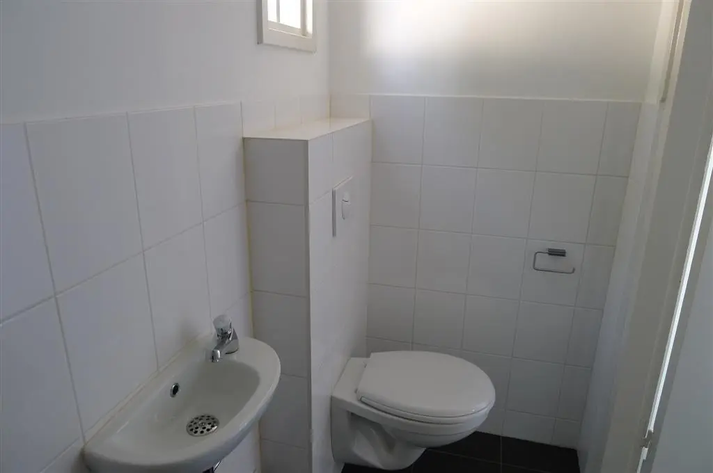 Image 8 of 9