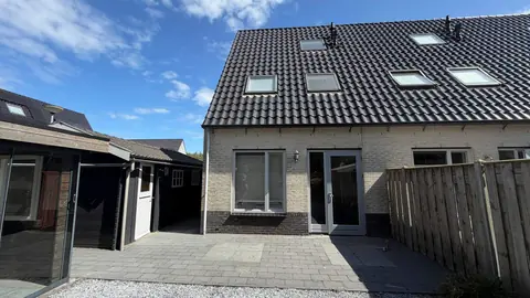 Maison d'angle Muntenerf 13, Breezand - À louer