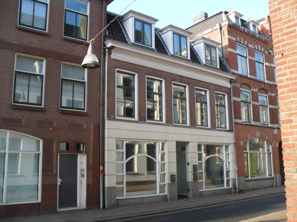 Afbeelding 1 van 5
