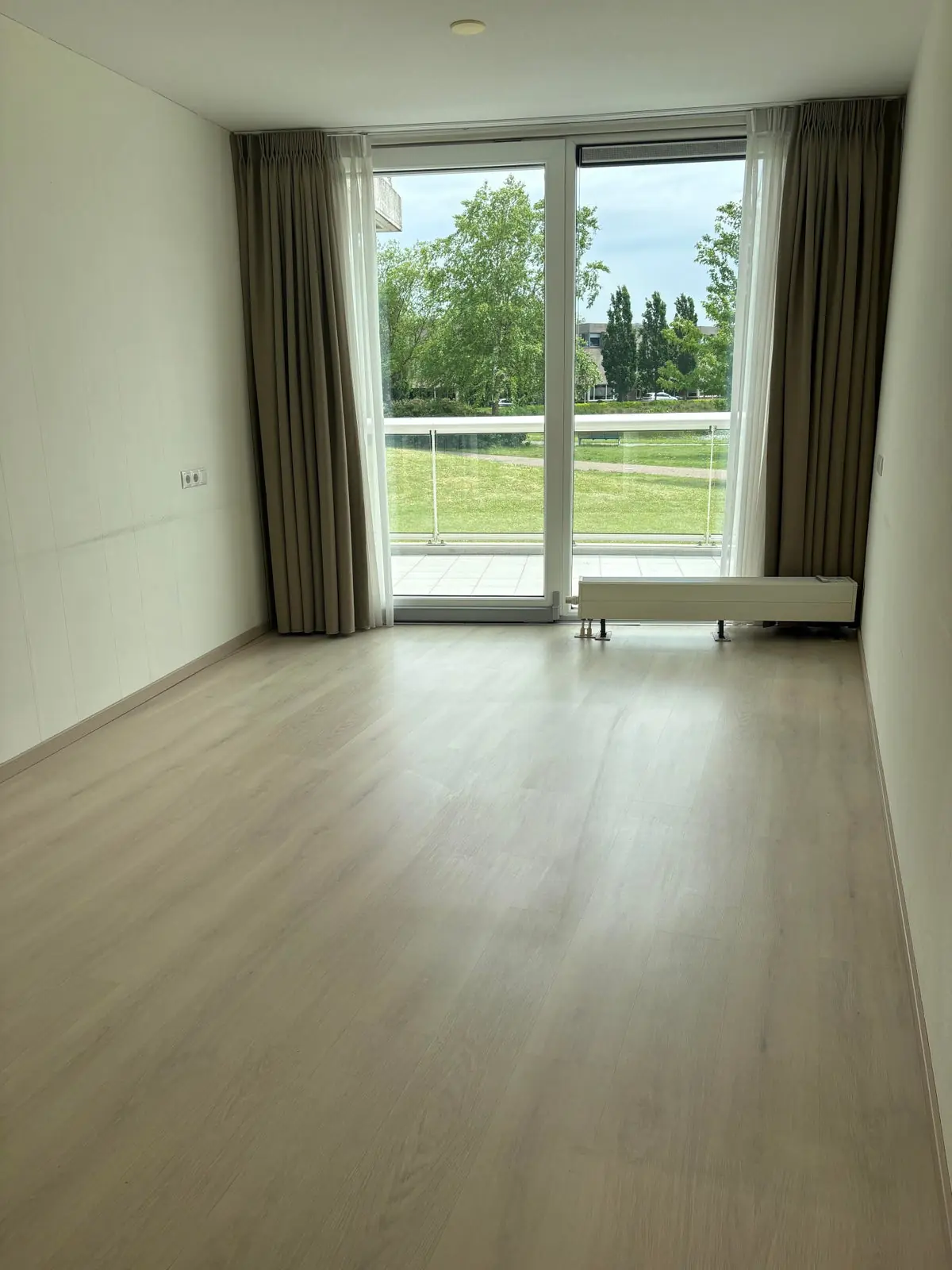 Image 11 of 21