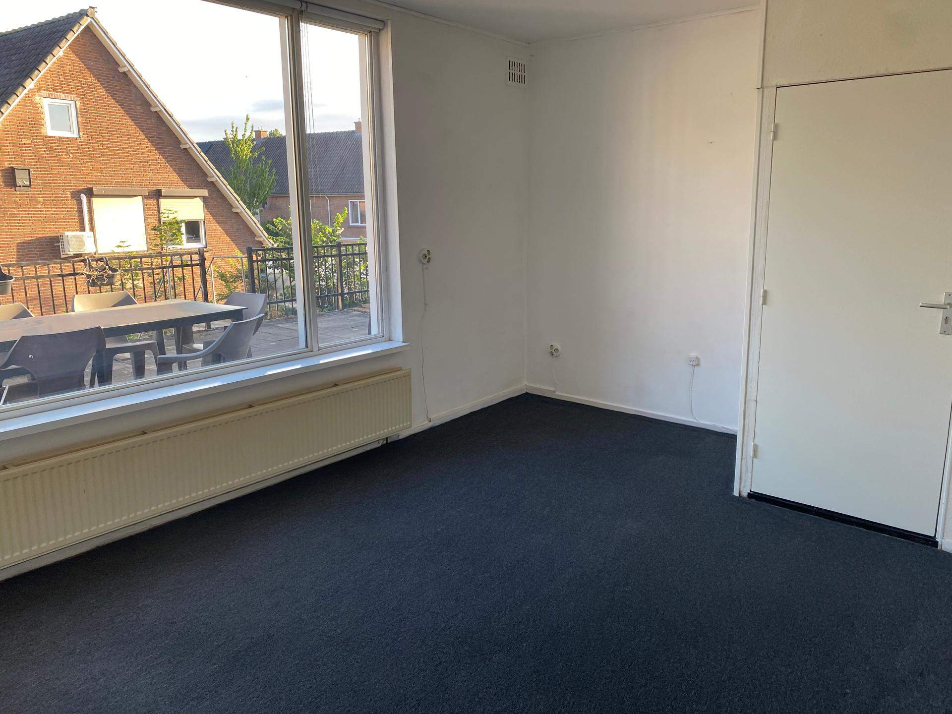 Image 1 of 8