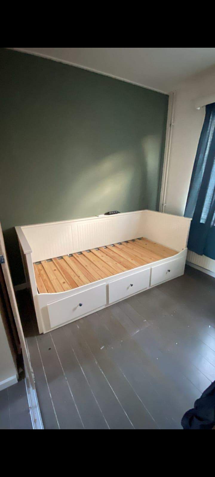 Image 2 of 9