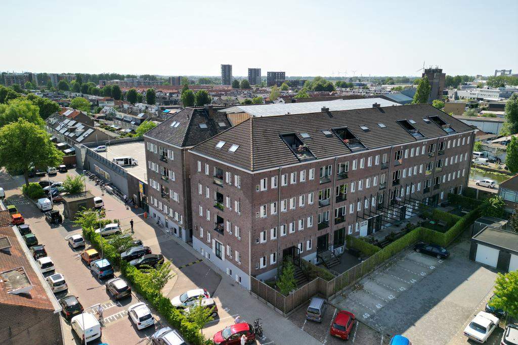 Bild 1 von 12