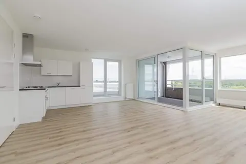 3-kamer appartement met balkon en parkeerplaats, Naarderzandpad, Diemen - Te huur
