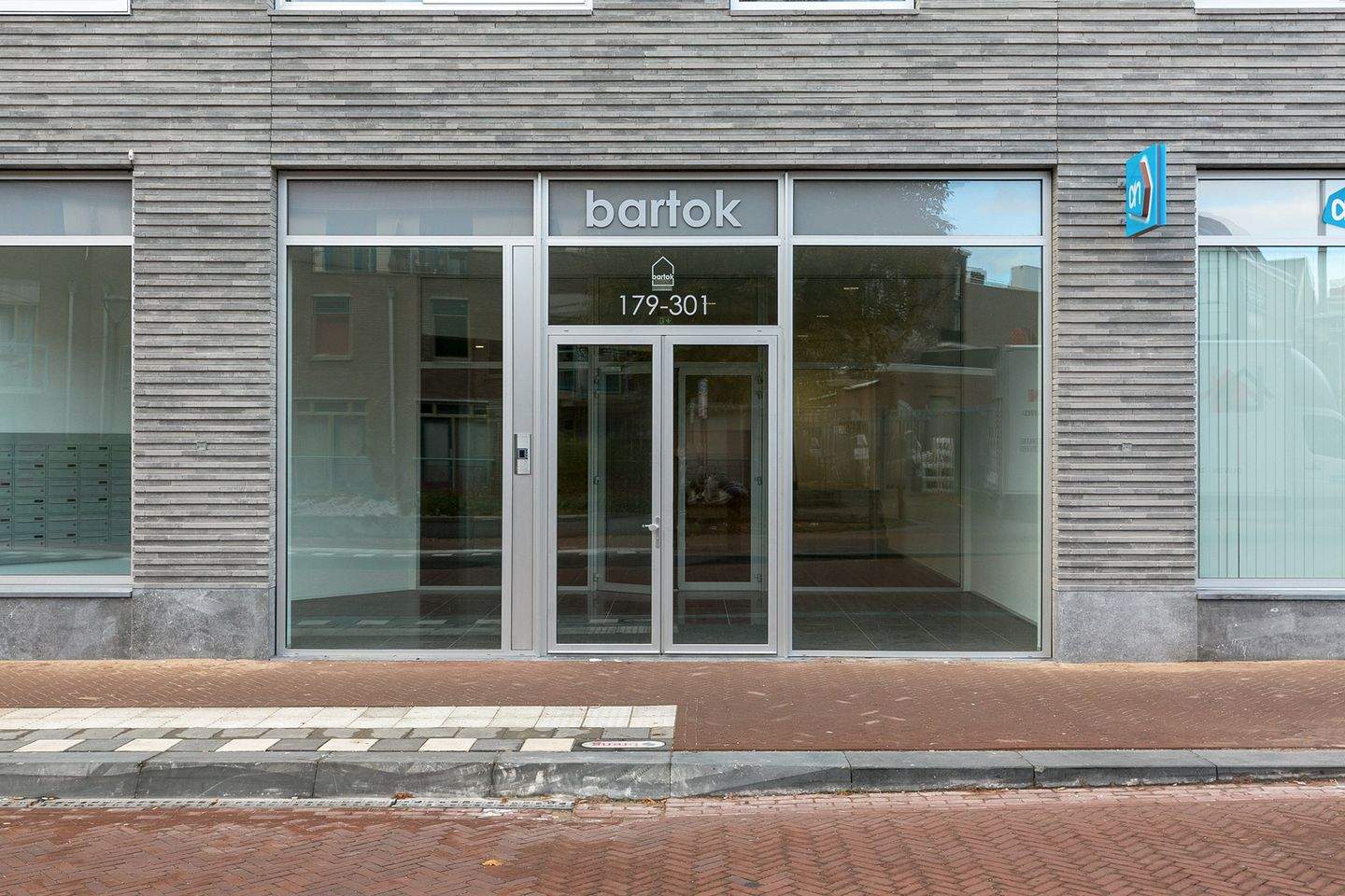Afbeelding 2 van 6