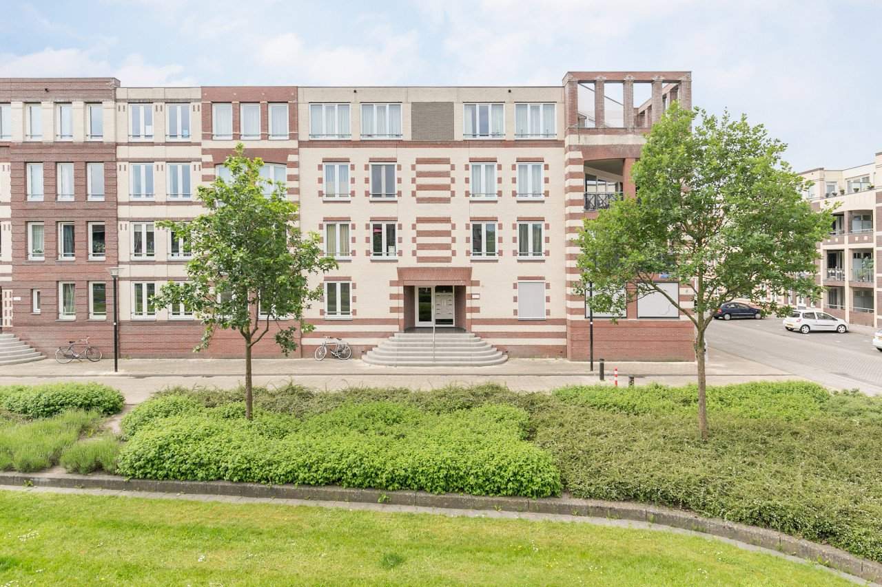 Afbeelding 1 van 24