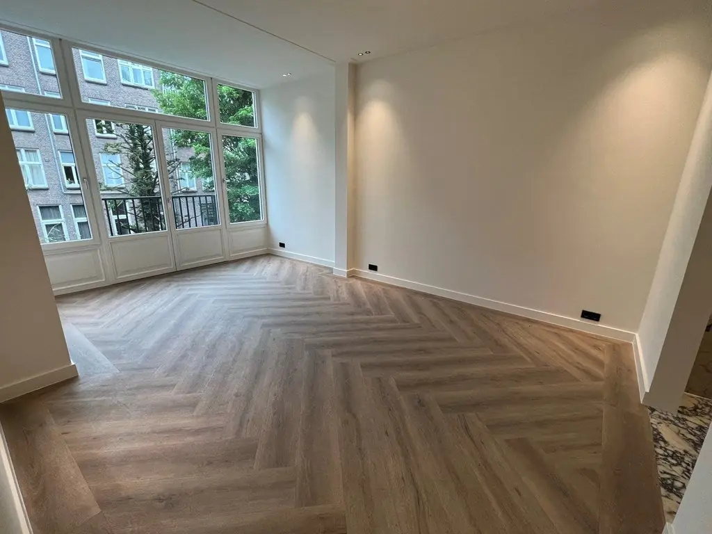 Image 6 of 16