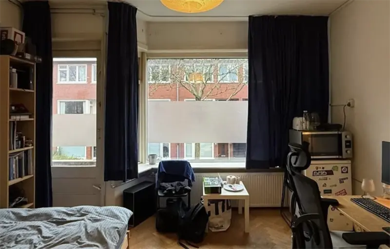 Image 2 of 4