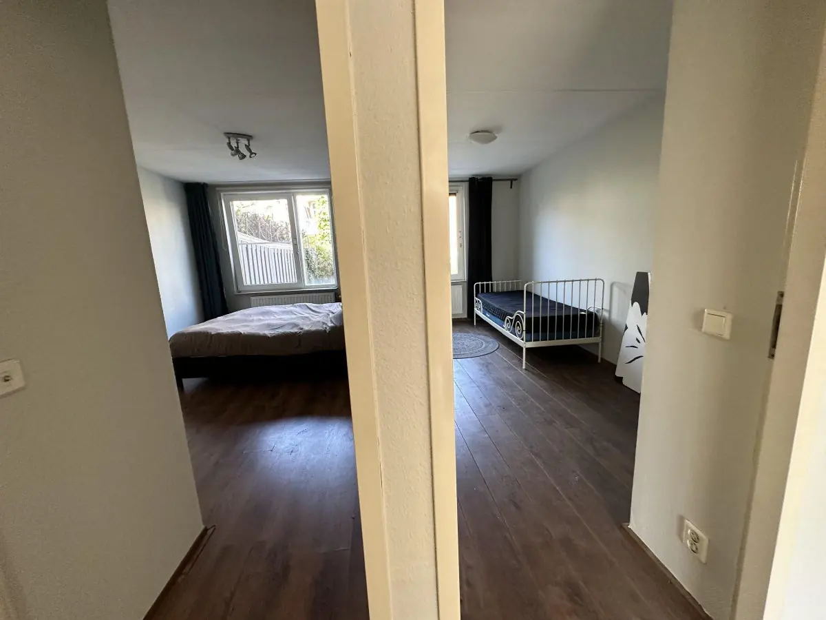 Image 11 of 30