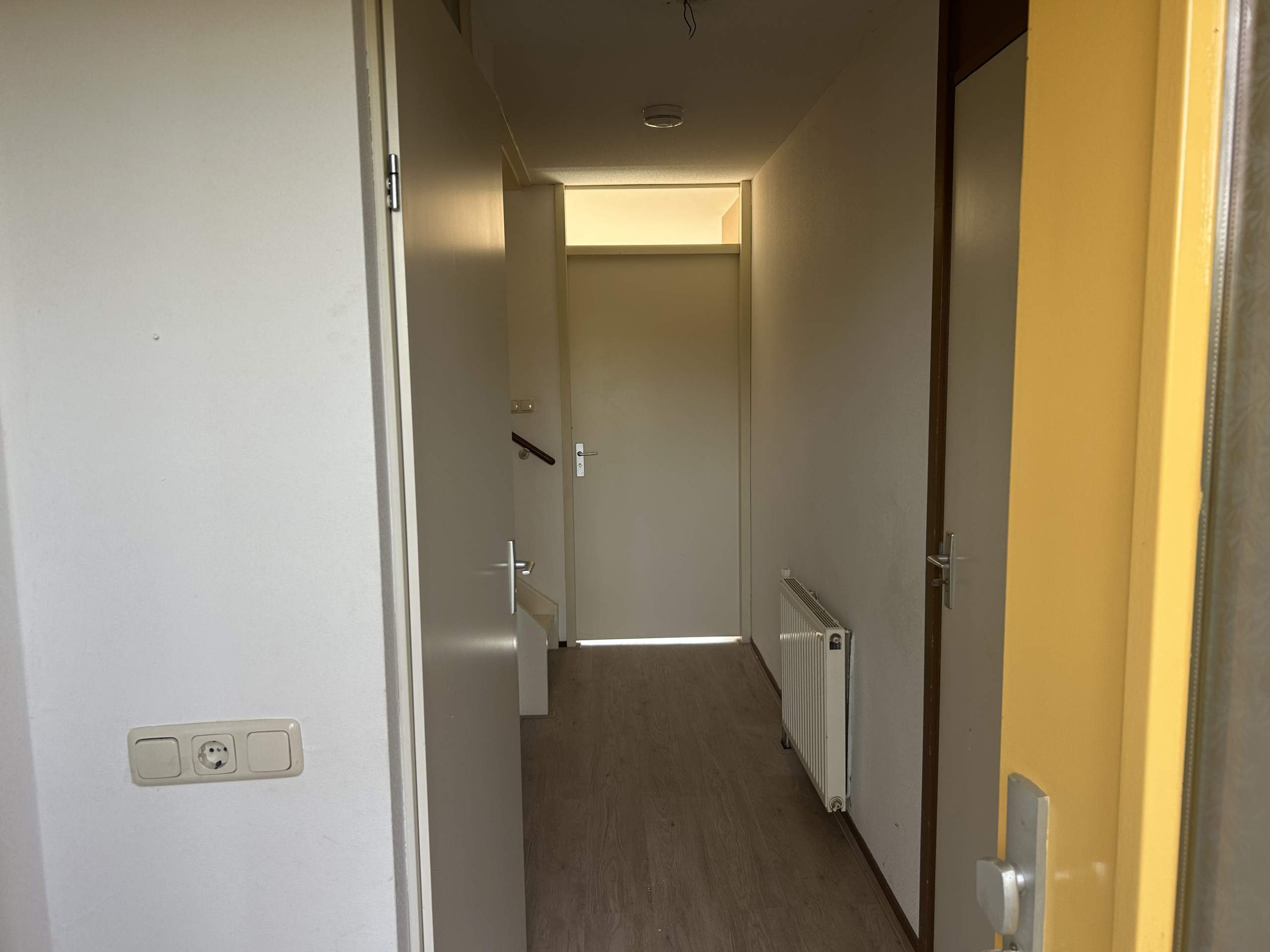 Image 1 sur 23