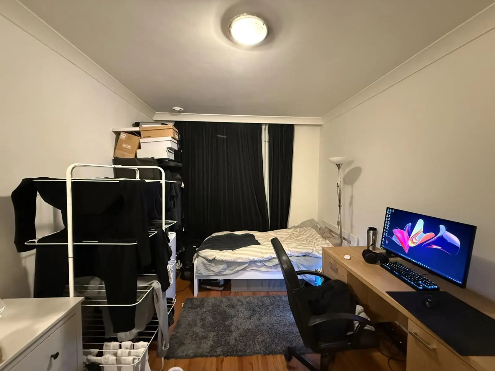 Image 4 of 4