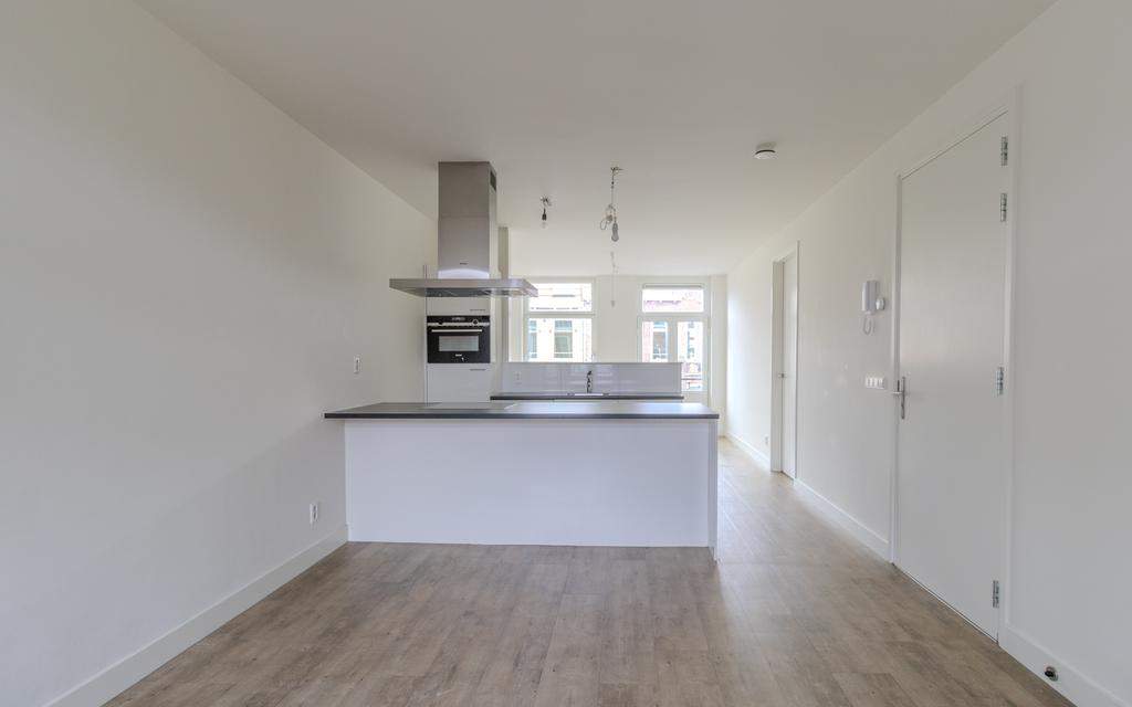 Image 2 of 25