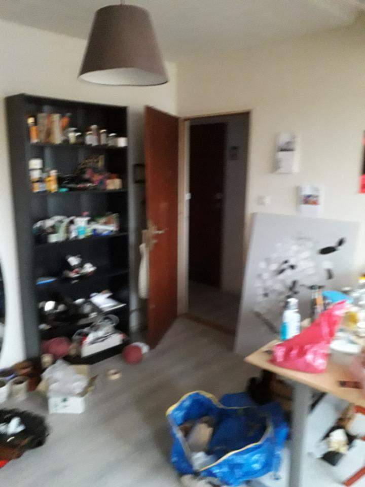 Image 3 of 7
