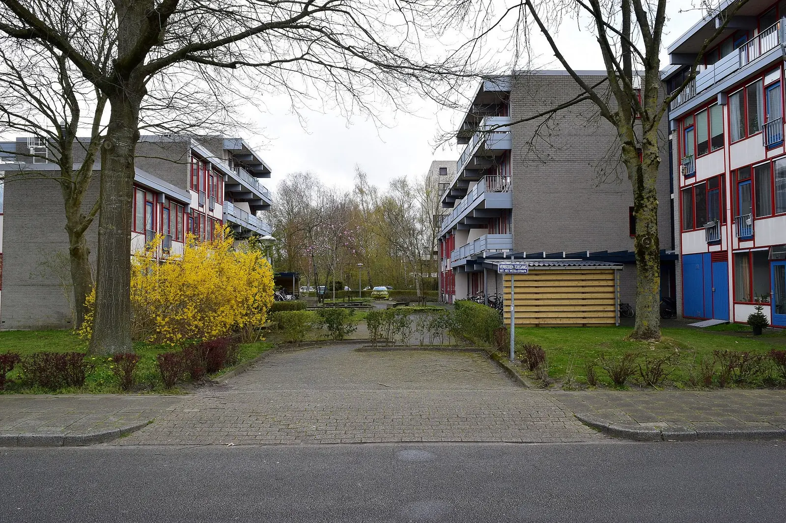 Bild 2 von 6