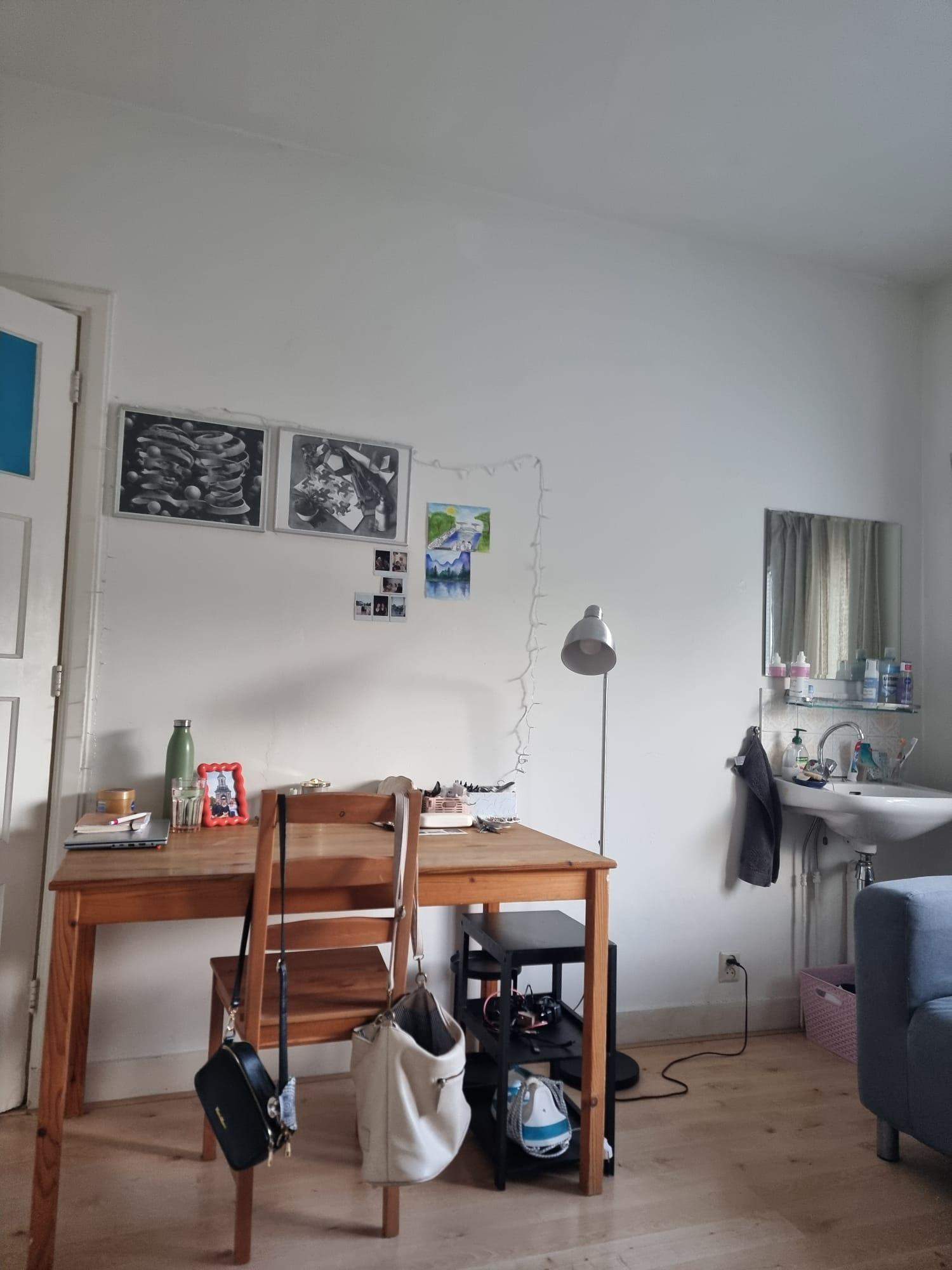 Image 1 sur 4