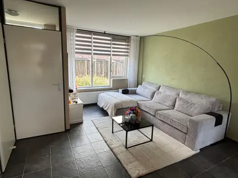 Gemeubileerde kamer Denemarkenstraat, Bergen op Zoom - Te huur