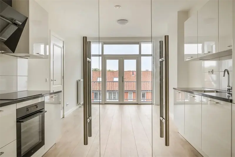 Maisonette renovada en Lange Hilleweg, Róterdam-Sur - En alquiler