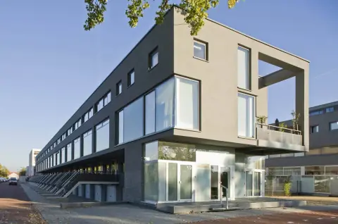 Drive-in woning Adriaan Dorsmanstraat, Amsterdam - Te Huur