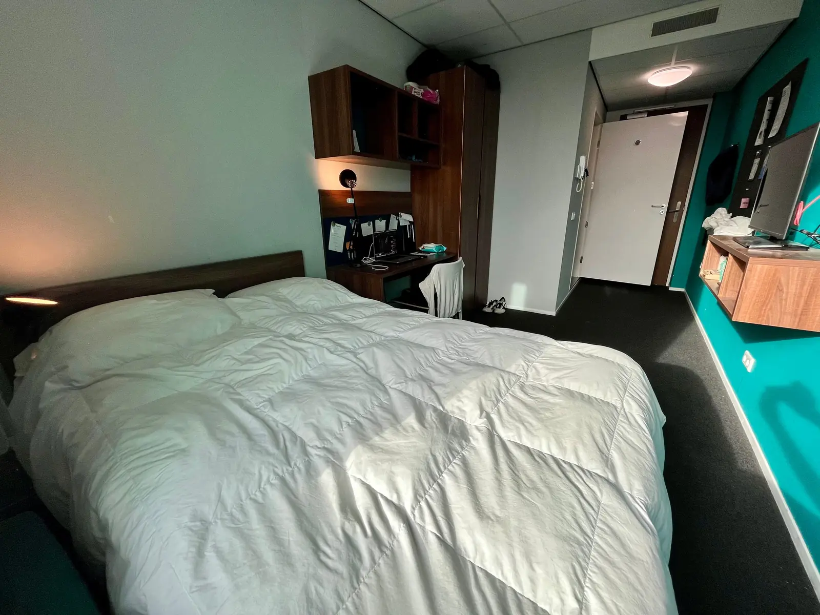 Image 4 of 10