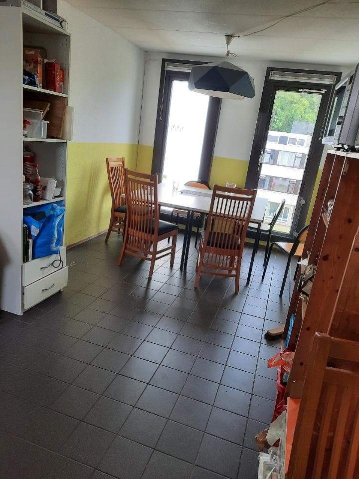 Image 4 sur 6