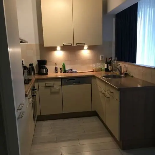 Image 10 of 10