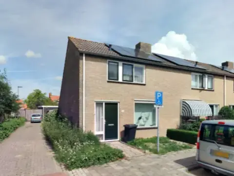 Corner House Diaconielaan 44, Nisse - For Rent