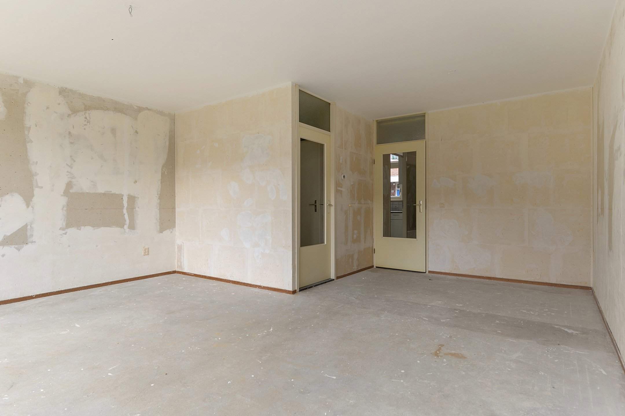 Bild 2 von 19