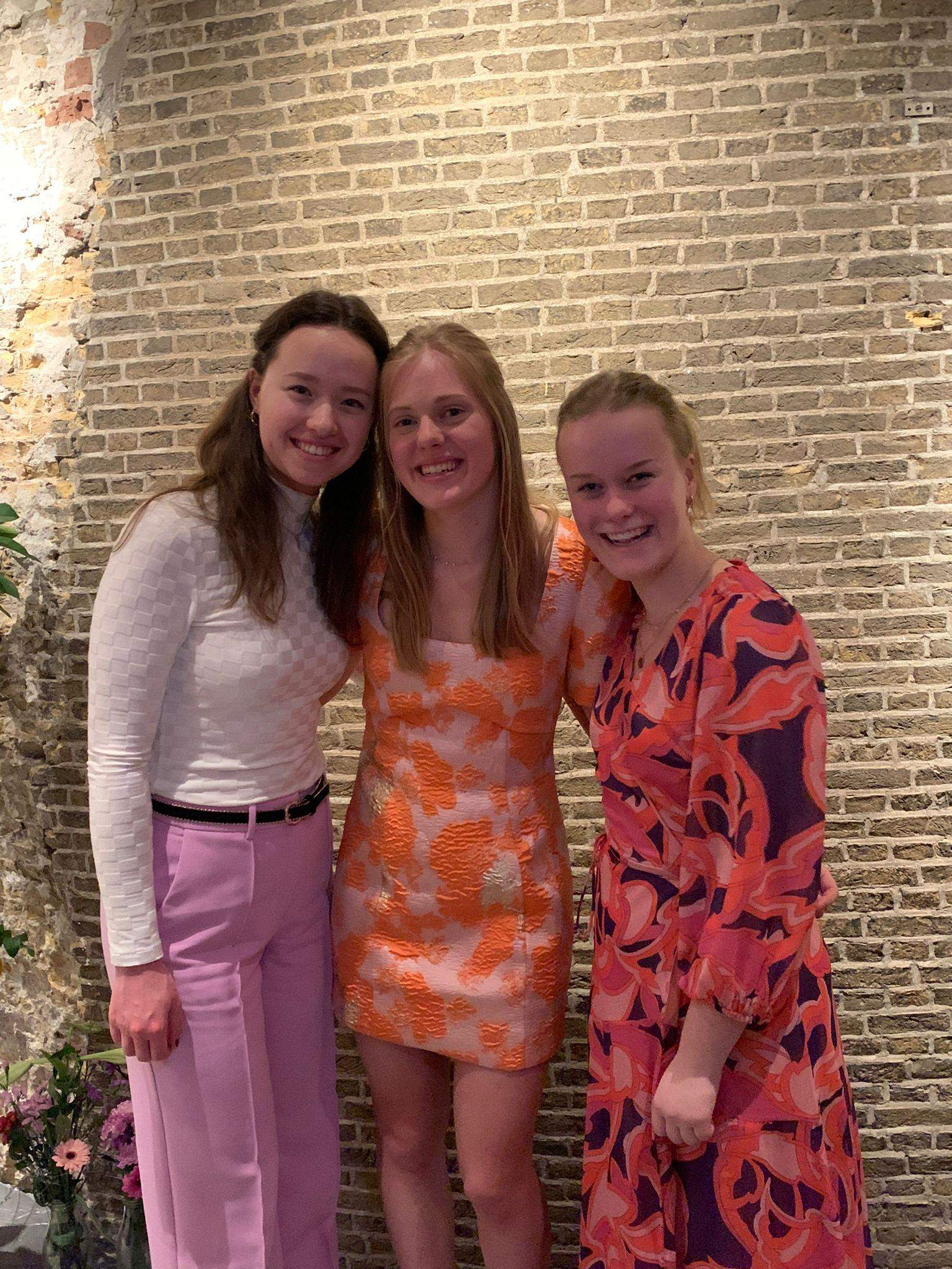 Afbeelding 1 van 6