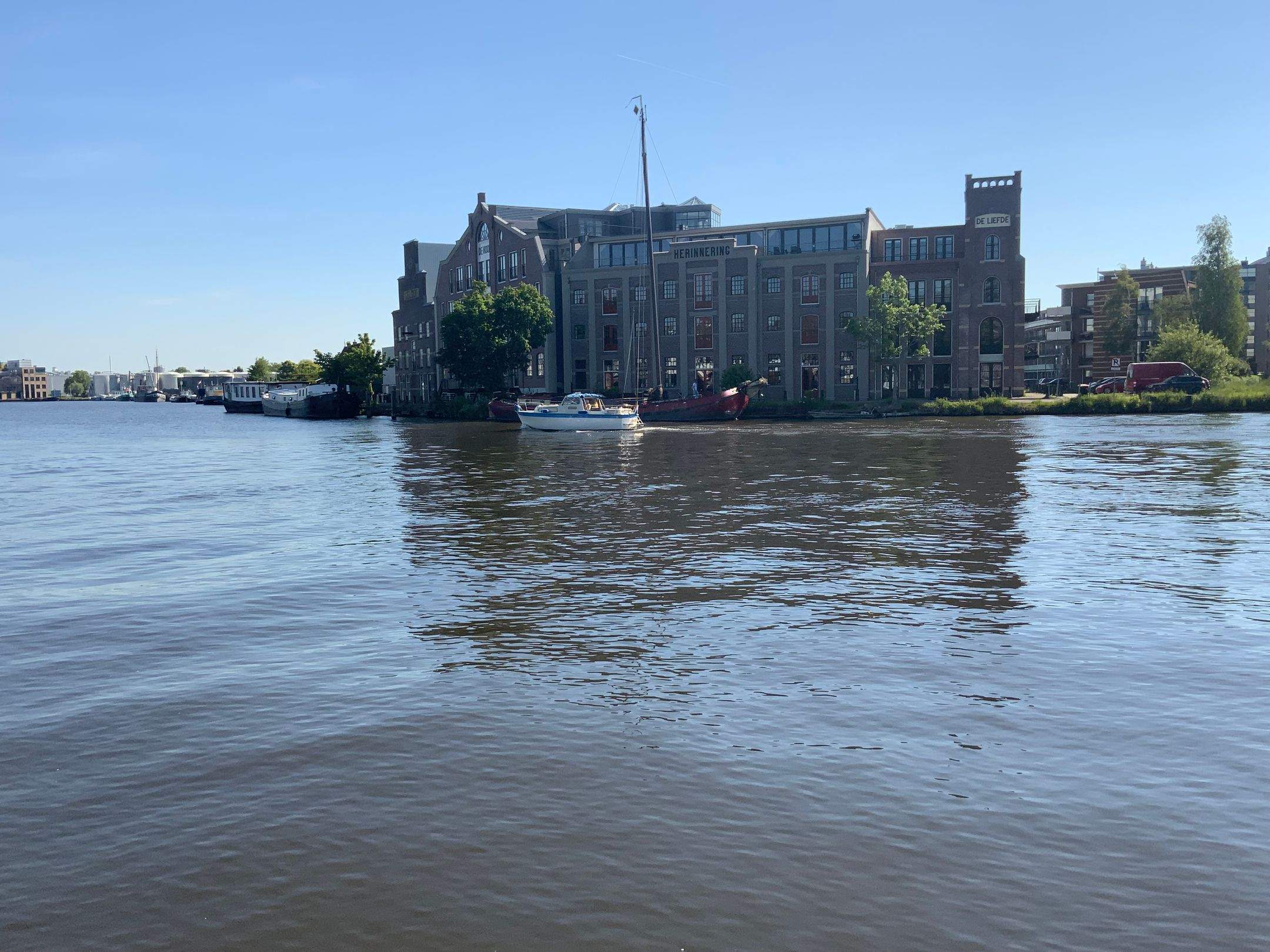 Image 24 of 28