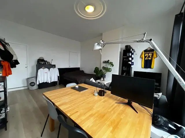 Afbeelding 1 van 2