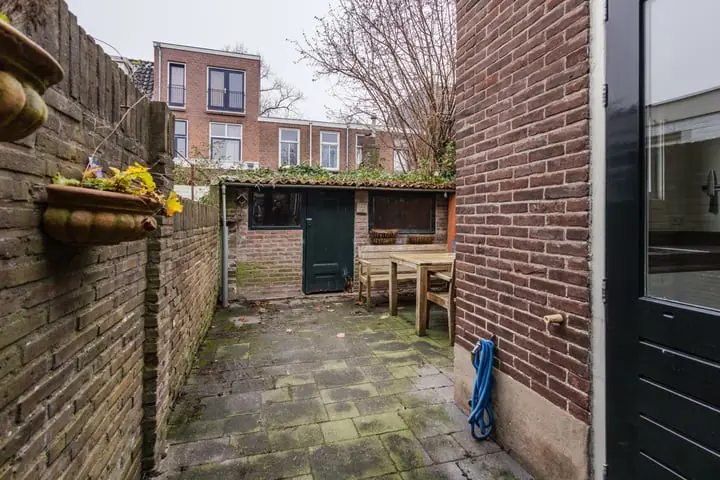 Image 11 of 27