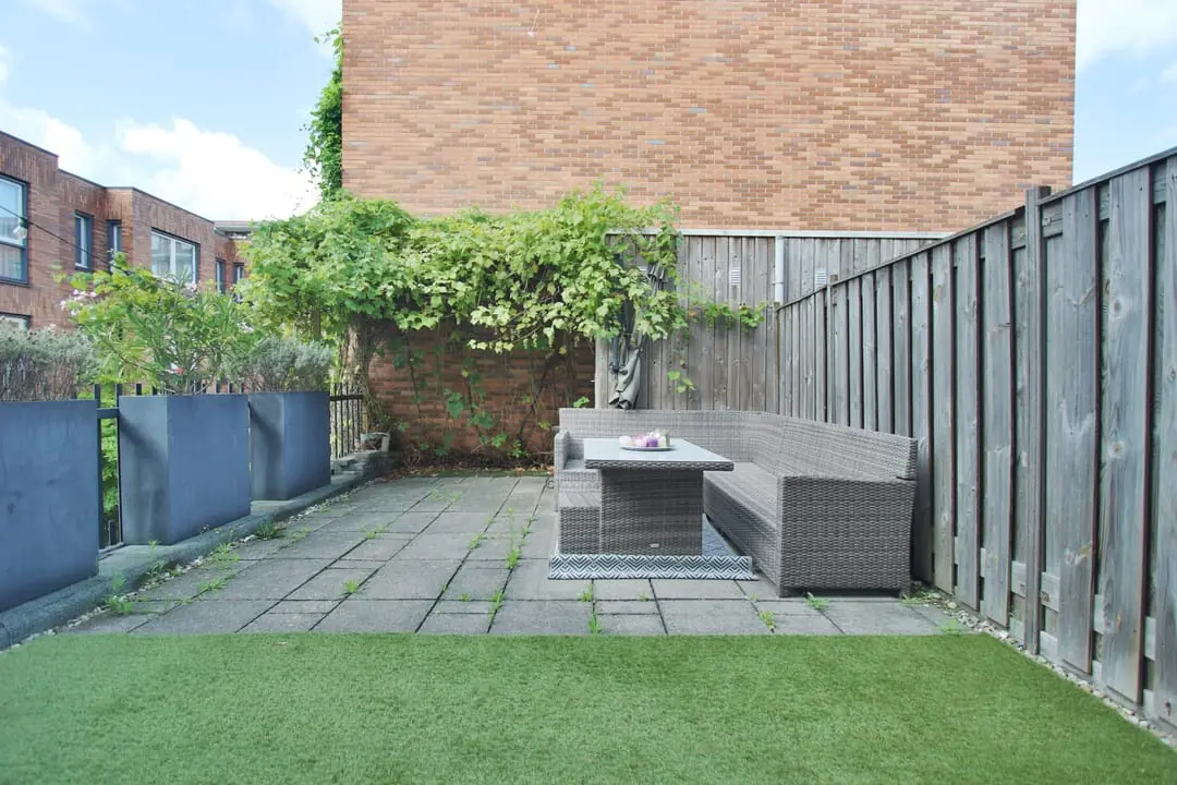 Image 7 of 9