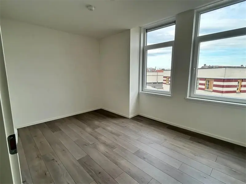 Image 7 of 14