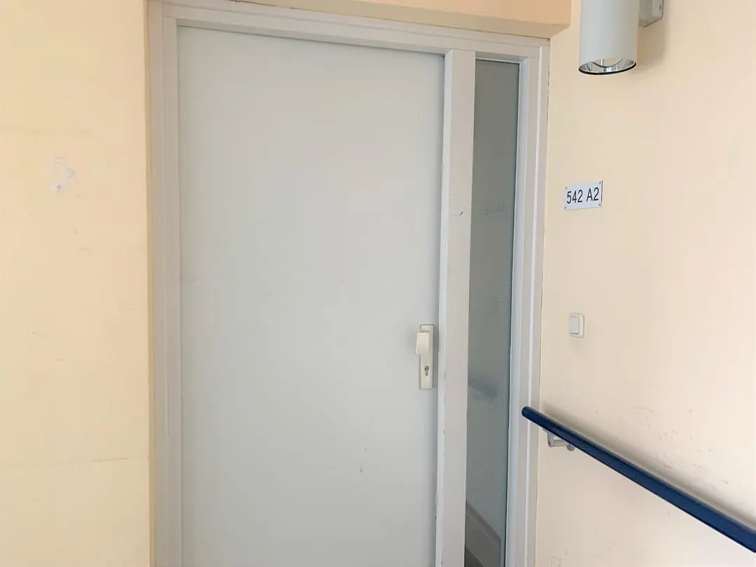 Image 2 of 21