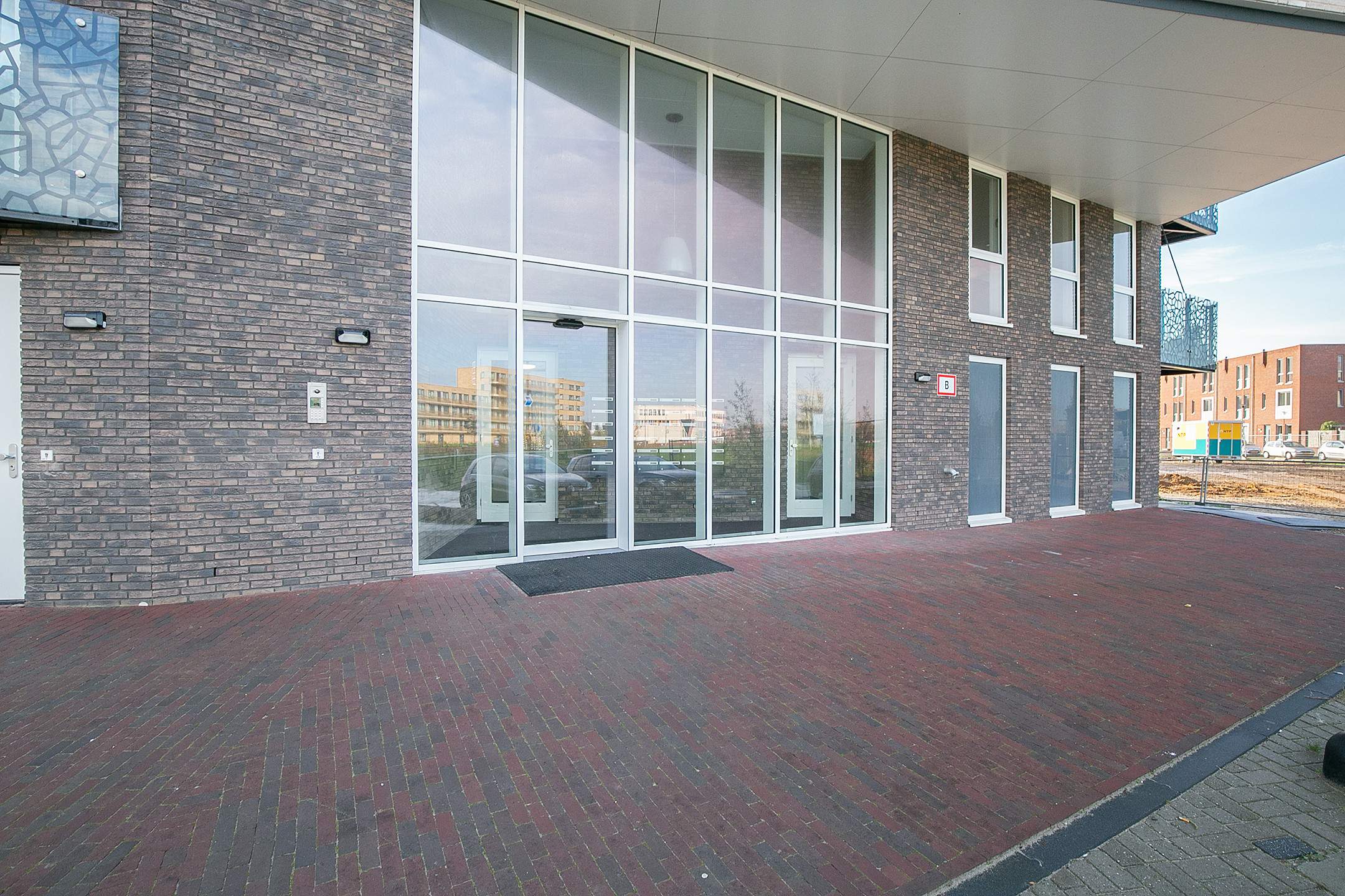 Afbeelding 1 van 15