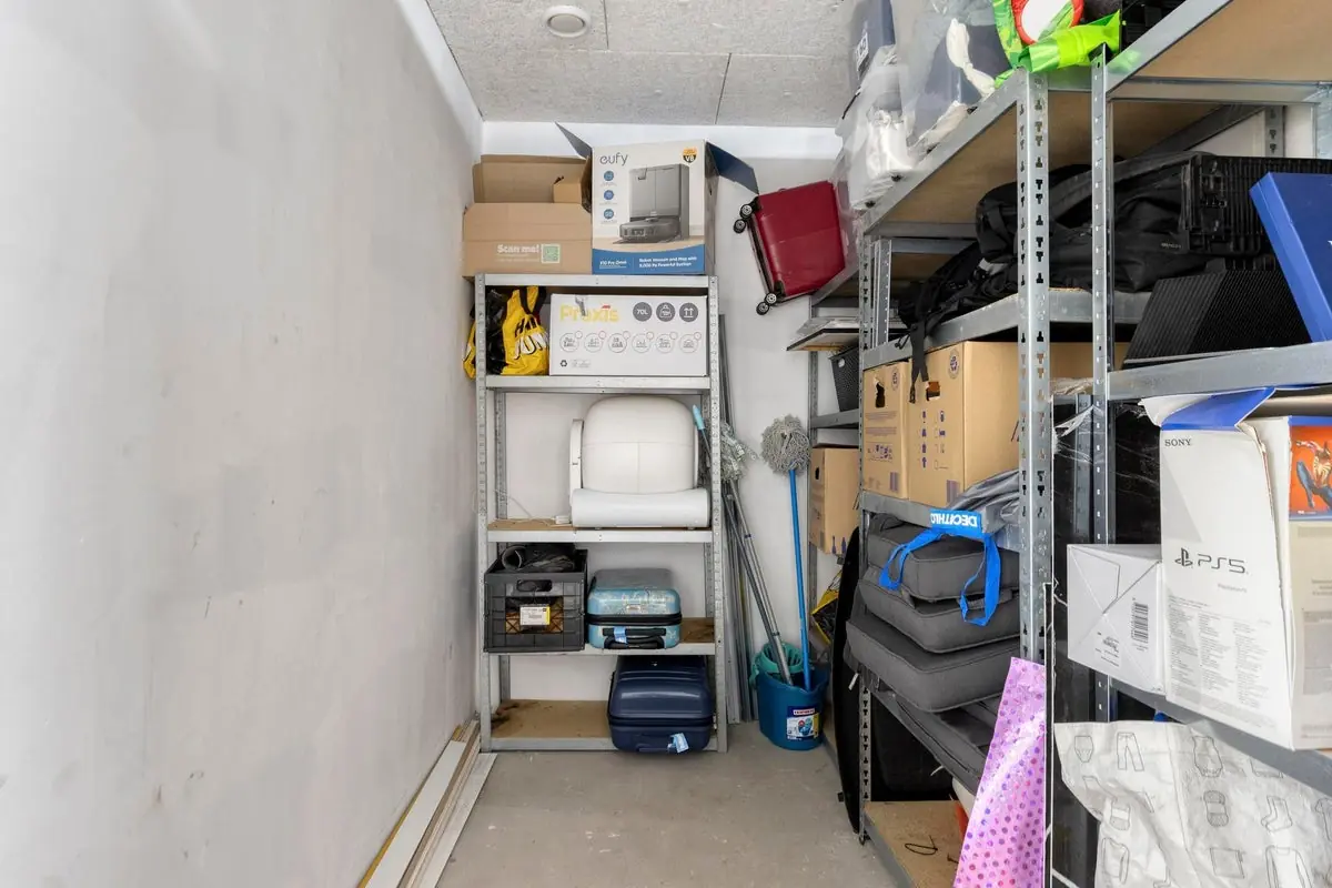Image 20 of 27