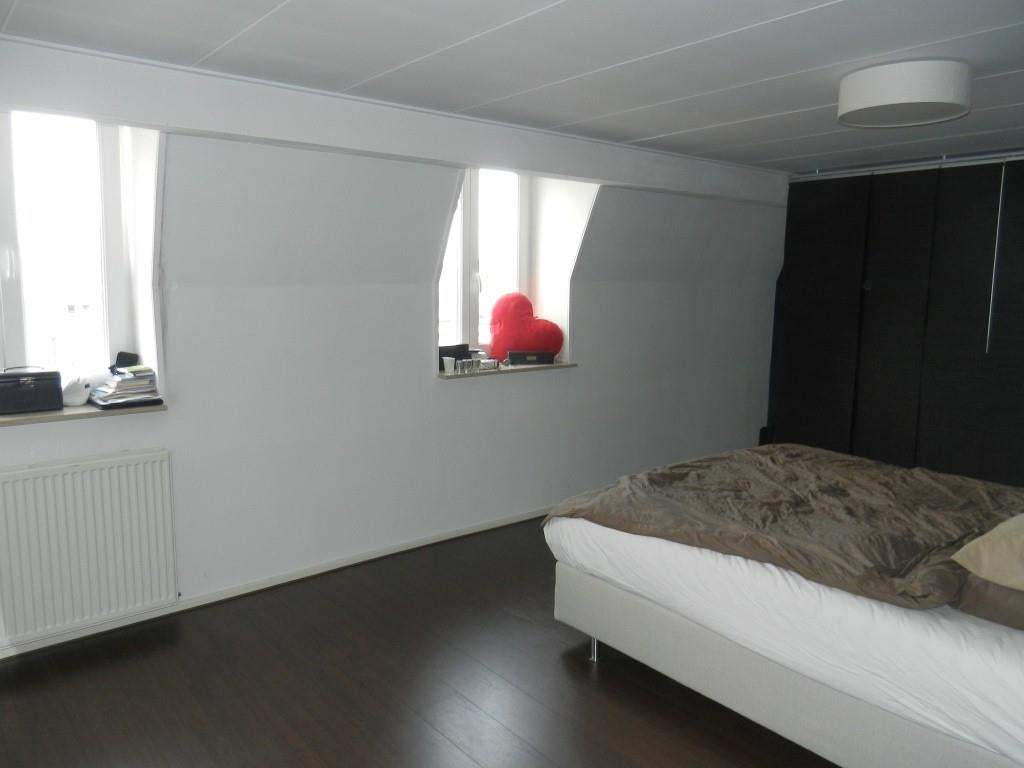 Bild 2 von 6