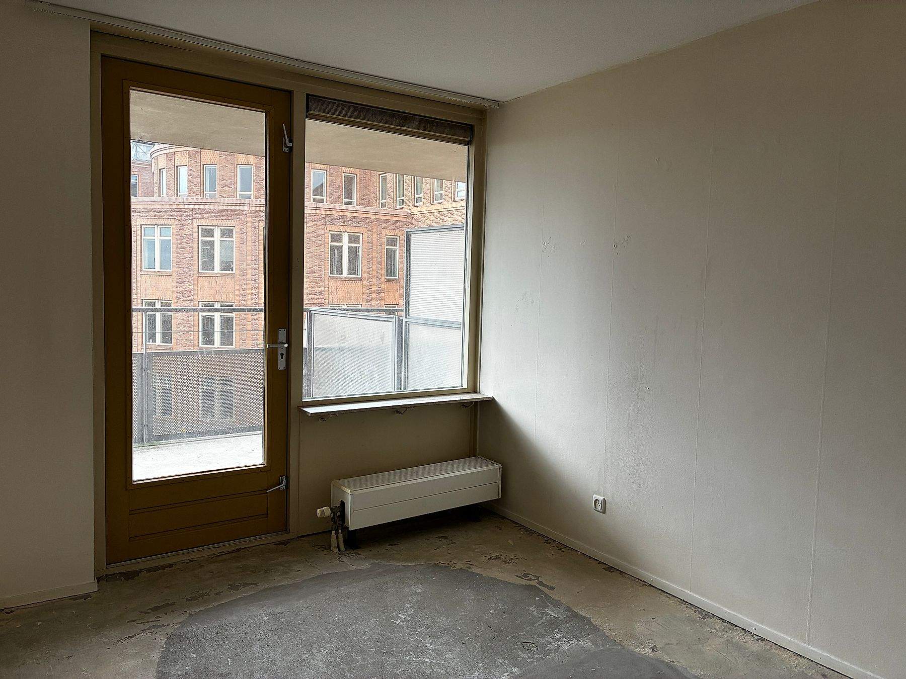 Image 8 of 8