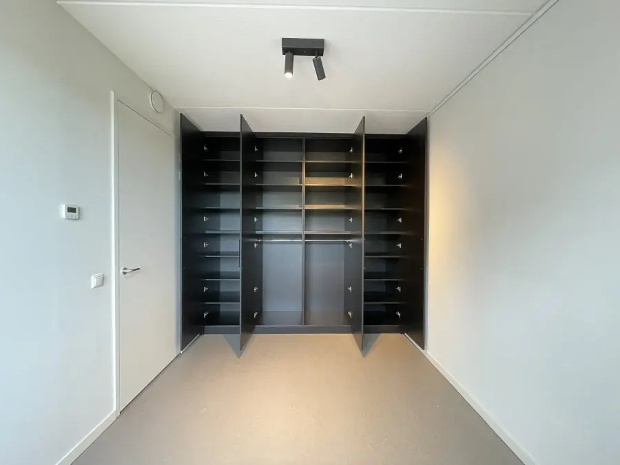 Bild 16 von 18