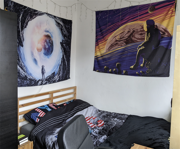 Image 3 of 4