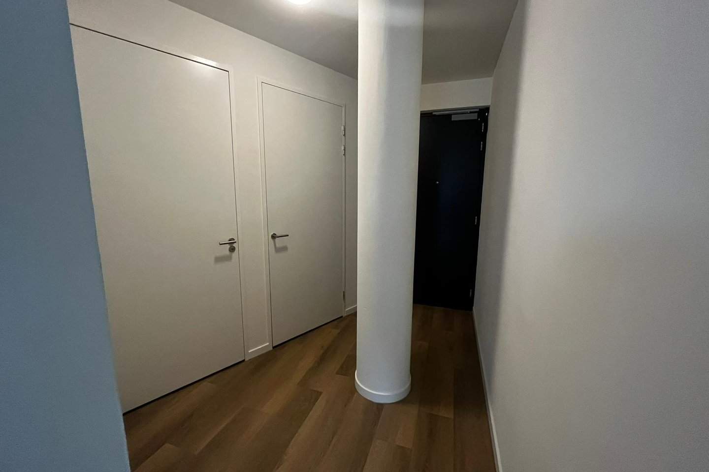 Bild 2 von 8