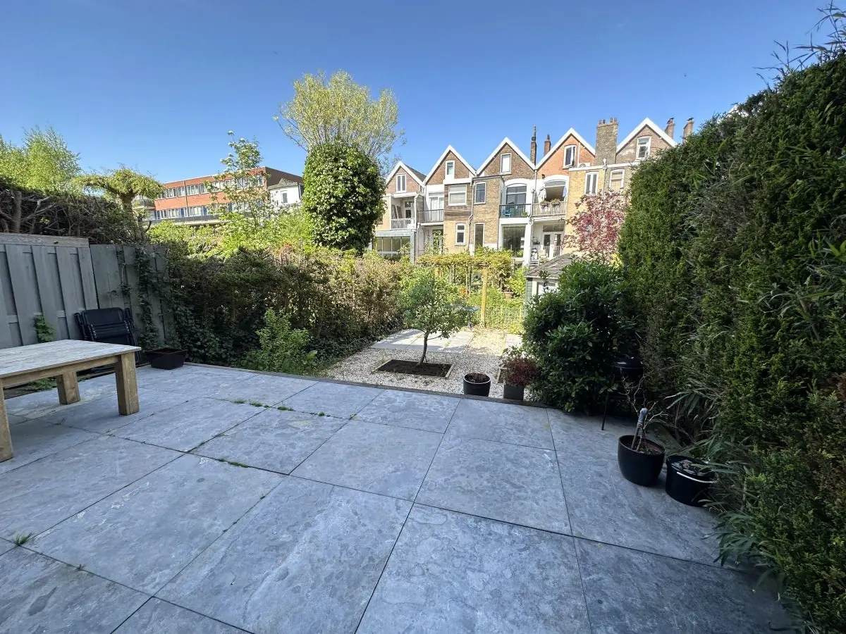 Image 20 of 30