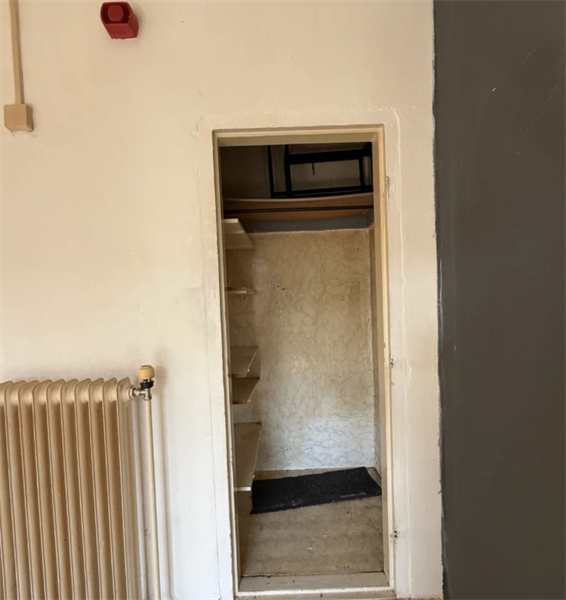 Image 5 of 6