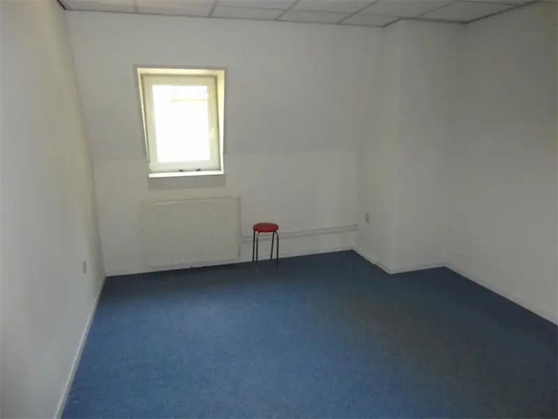 Image 9 of 14
