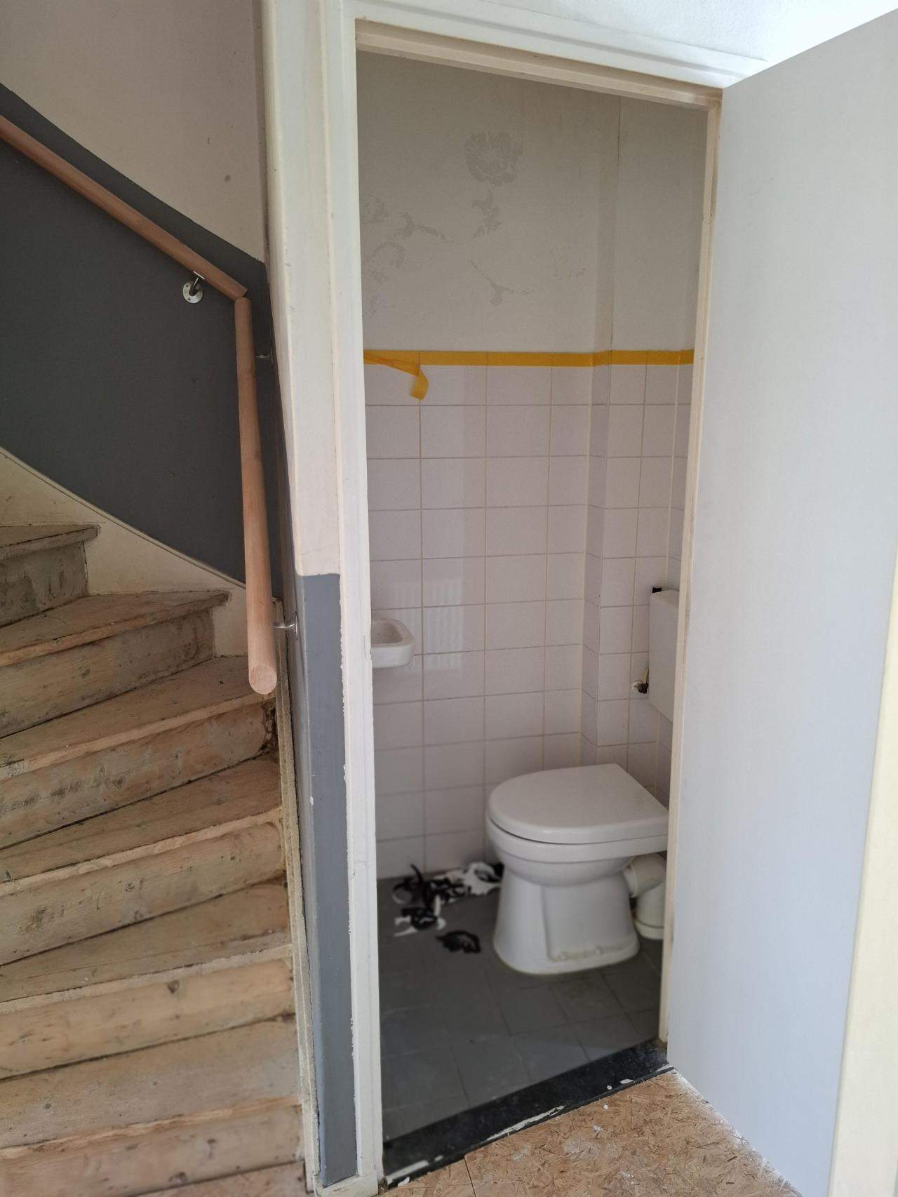 Image 6 of 9