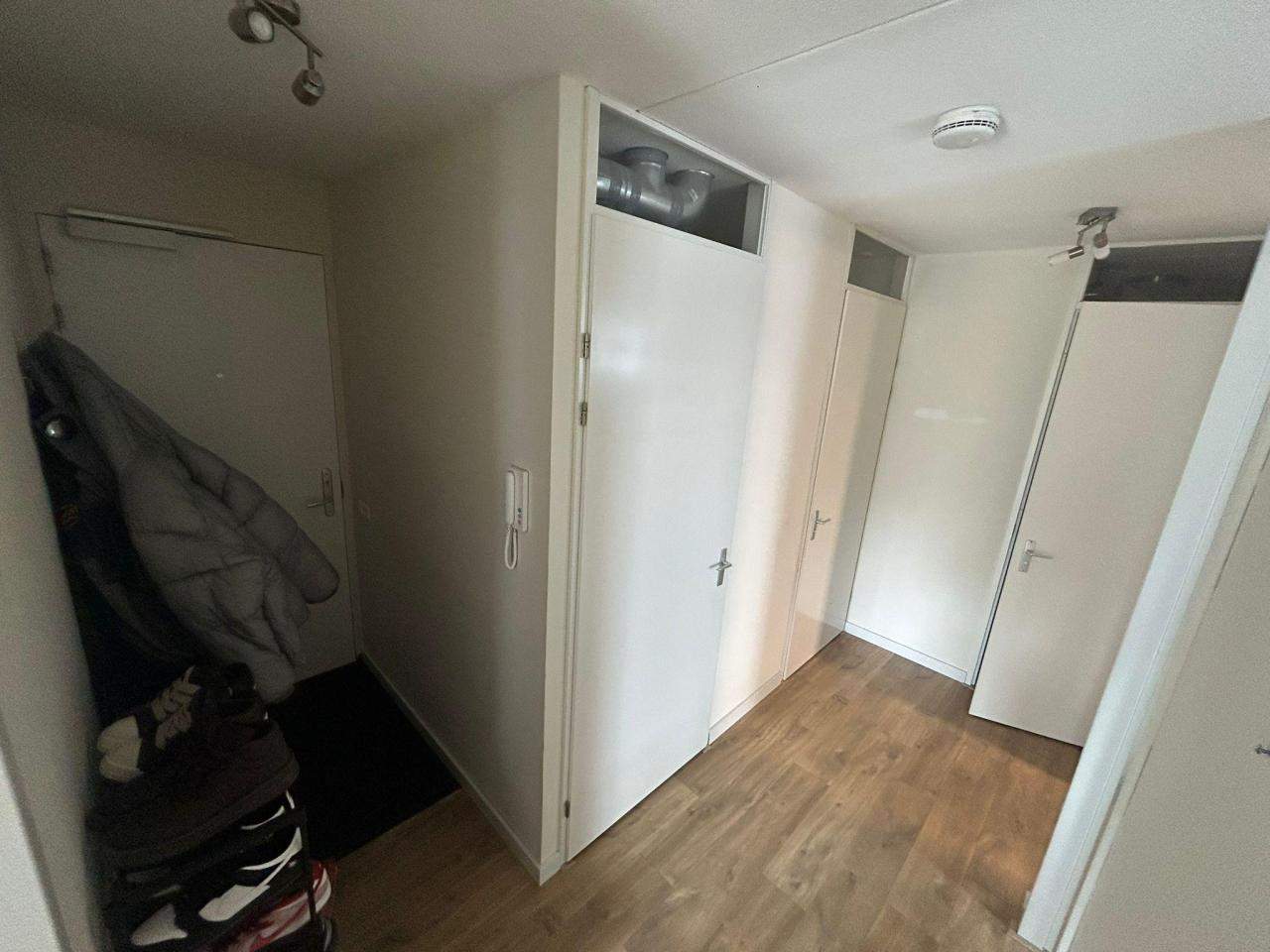 Image 6 of 9
