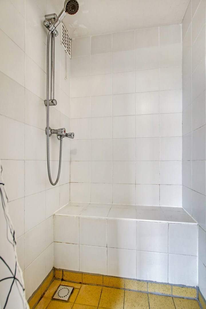 Image 11 of 14