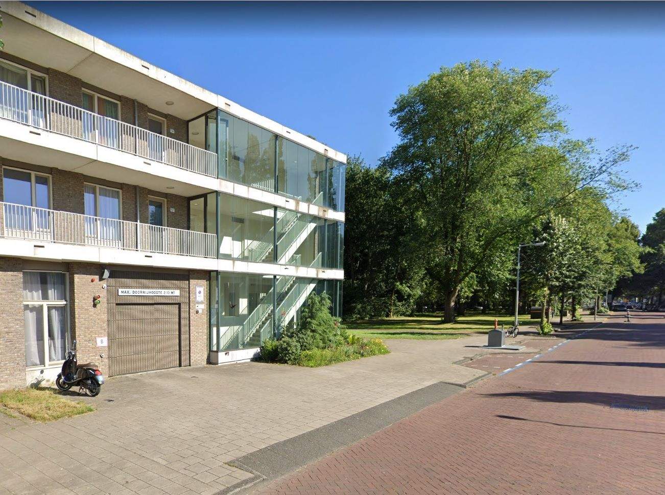 Afbeelding 1 van 12