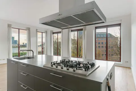 Apartment Barentszplein 8-A, Amsterdam - For Rent